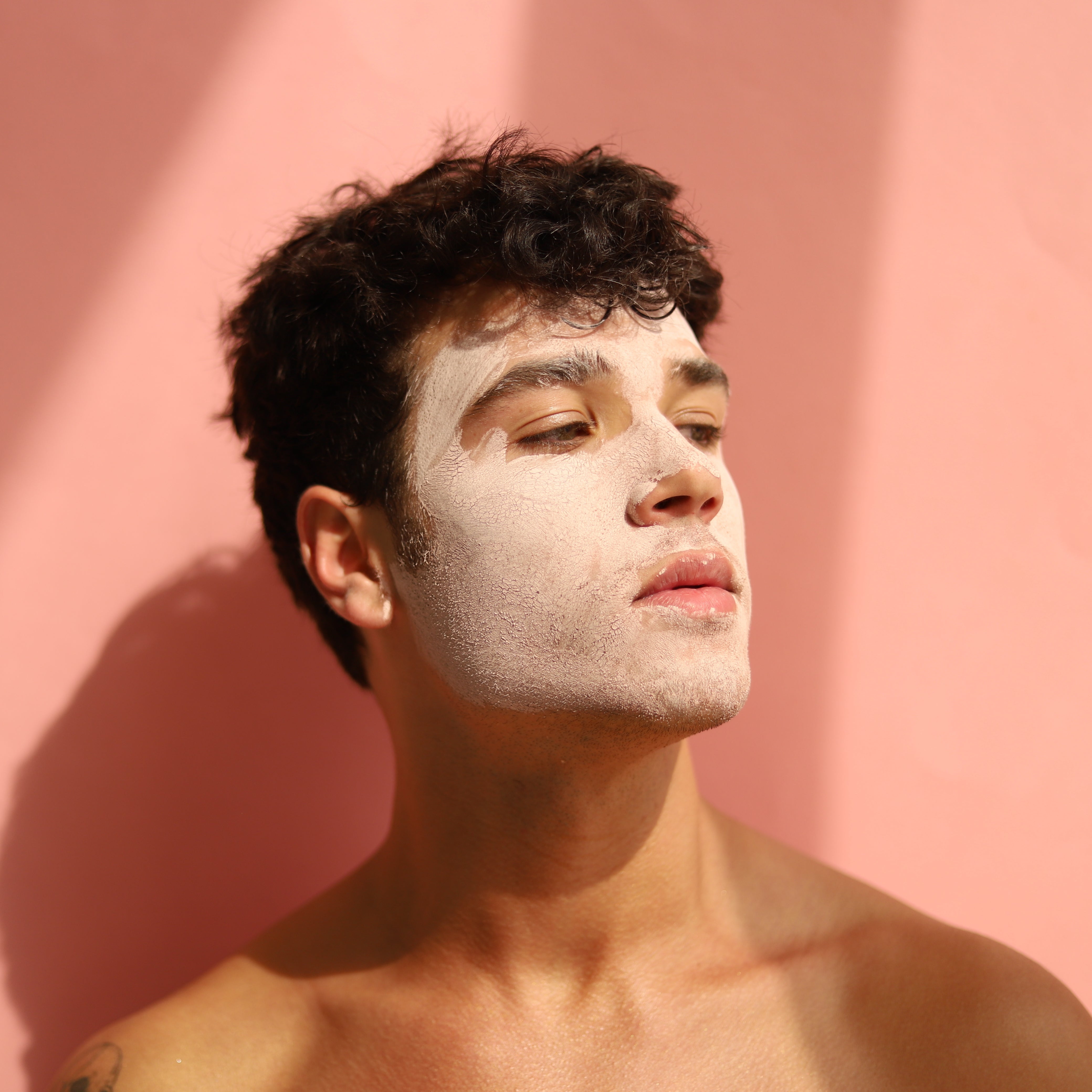 PINK PERFECT Face, neck and and dark areas clay mask, helps remove pimples, helps remove black heads, helps remove blemishes, gives an instant glow yo your Skin. 100 g / 3.53 oz
