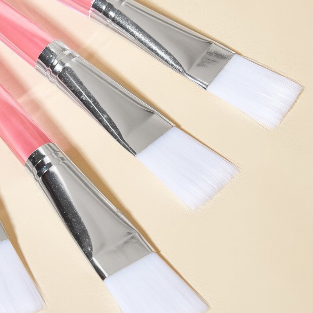 Face mask brush